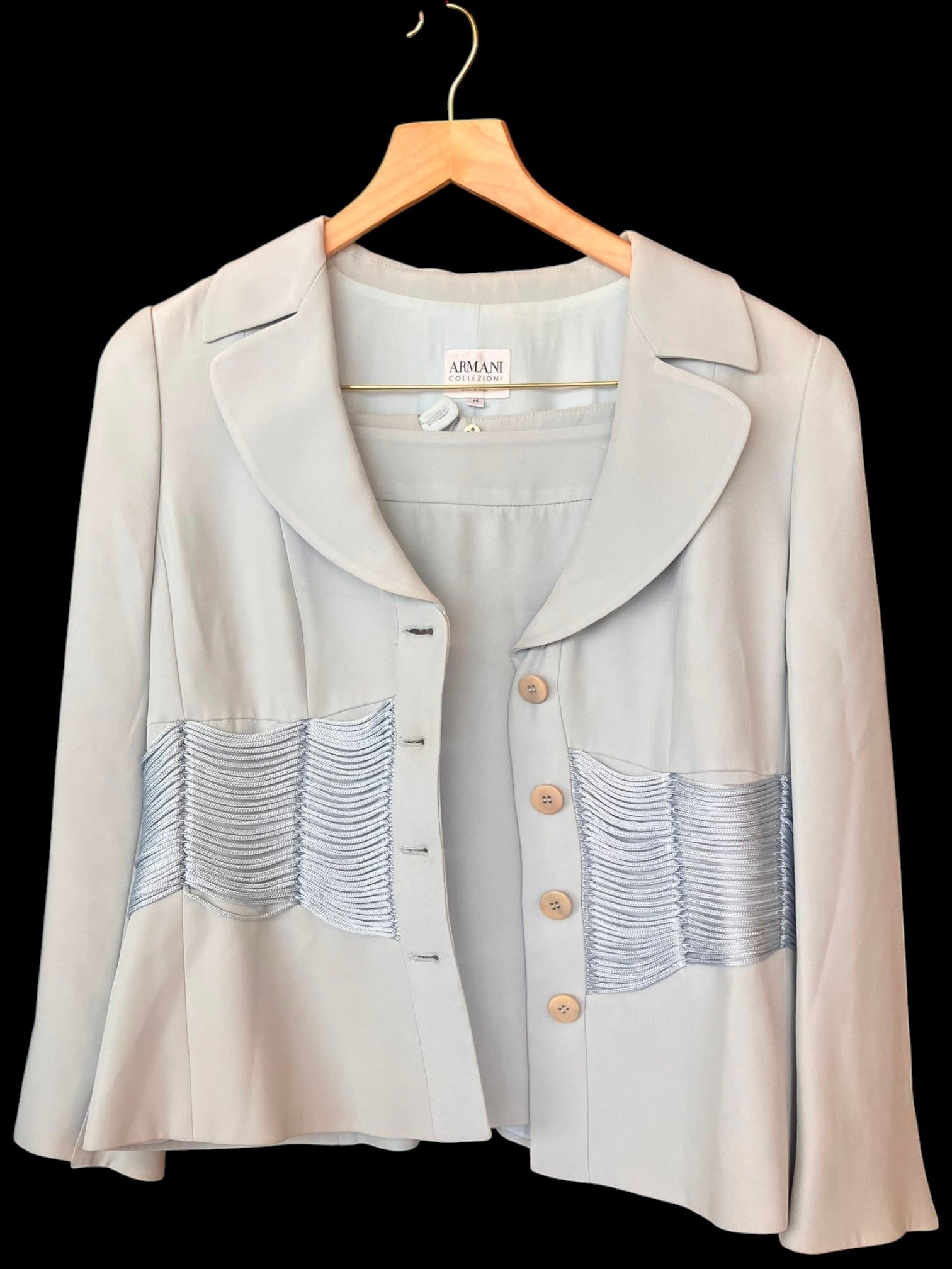 Traje Armani Collezioni Vintage 2004 Azul Hielo Talla 46 IT / L | Falda + Blazer Corsé
2