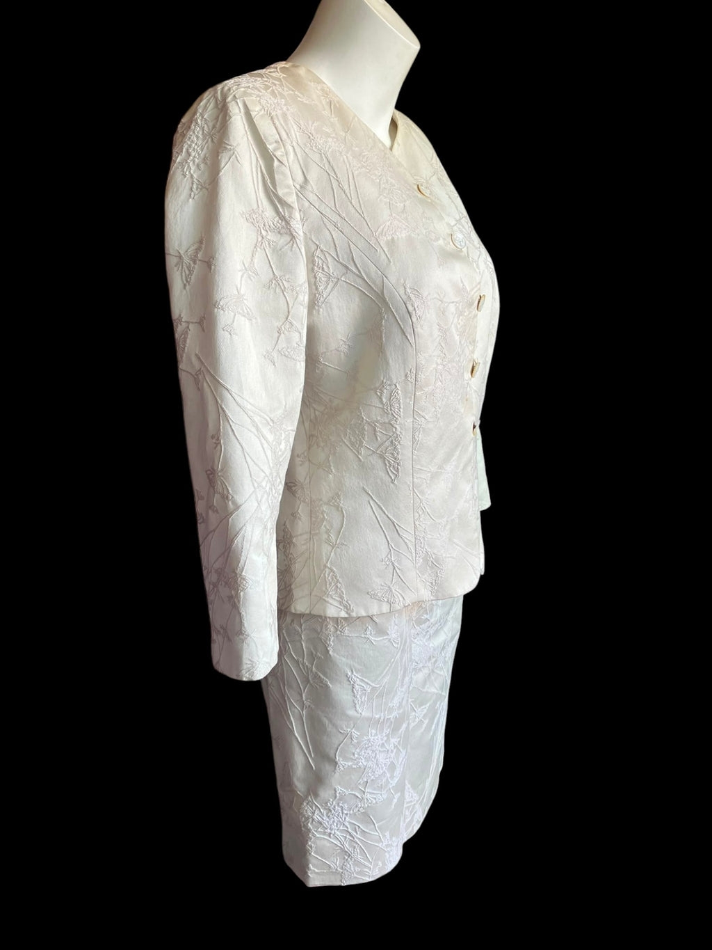Traje Vintage Armani Collezioni 2 Piezas Chaqueta y Falda Jacquard Beige Mariposas Talla 44/48.